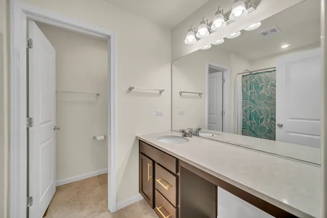 $694,900 | 1007 Kessler Drive, Mundelein, IL 60060