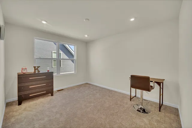 $694,900 | 1007 Kessler Drive, Mundelein, IL 60060