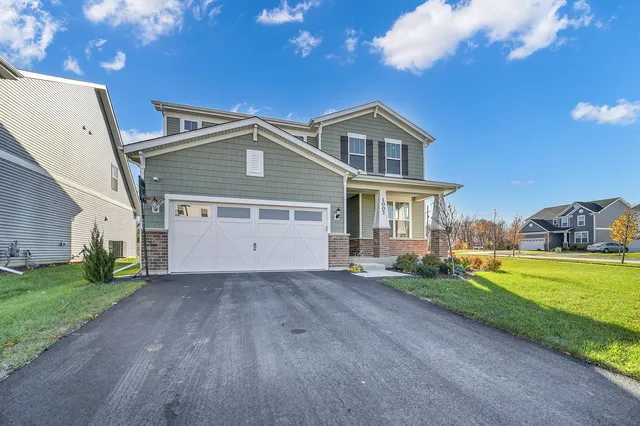 $694,900 | 1007 Kessler Drive, Mundelein, IL 60060