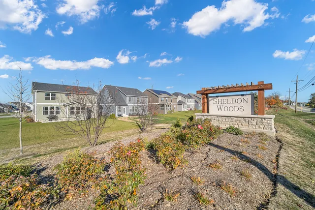 $694,900 | 1007 Kessler Drive, Mundelein, IL 60060