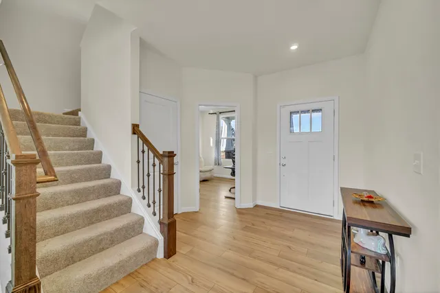 $694,900 | 1007 Kessler Drive, Mundelein, IL 60060