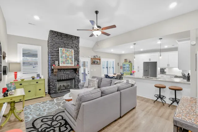 $625,000 | 2731 West County Farm Road, Springfield, TN 37172