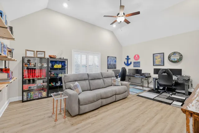 $625,000 | 2731 West County Farm Road, Springfield, TN 37172