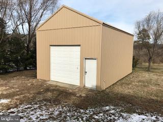 4 car garage