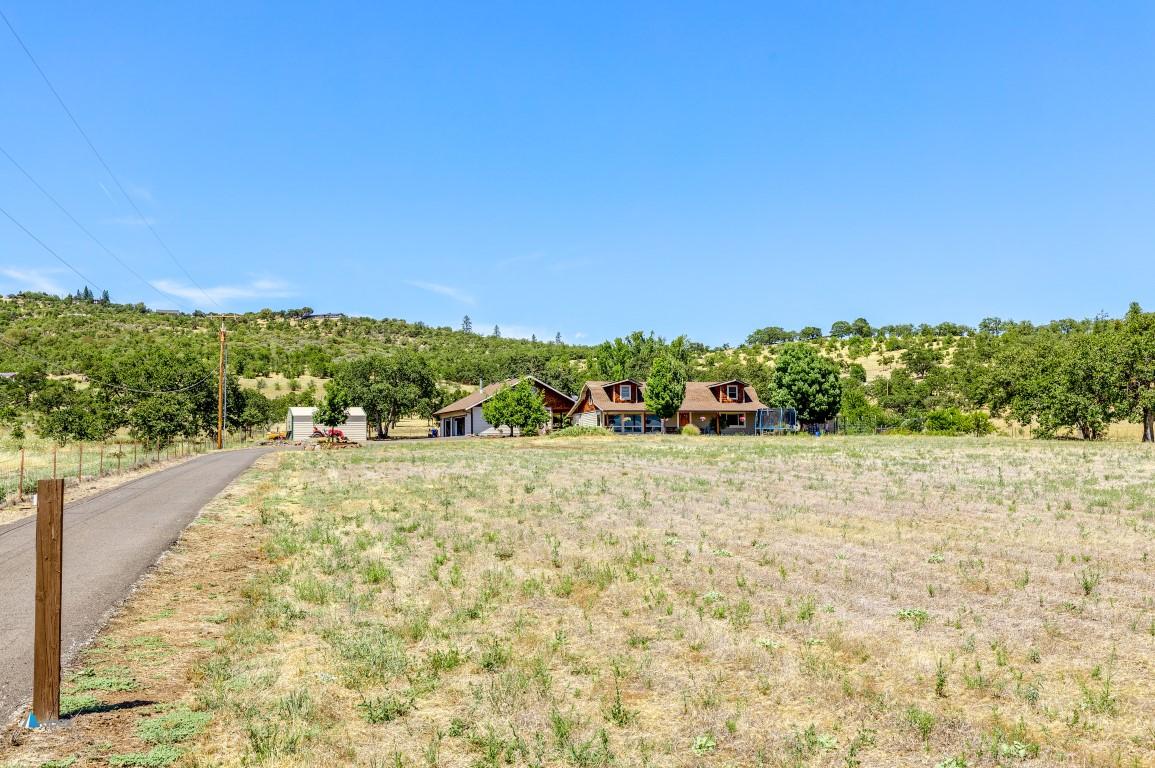 960 West Linn Road Eagle Point, OR 97524 - Photo 56 of 62 03_WLR_3