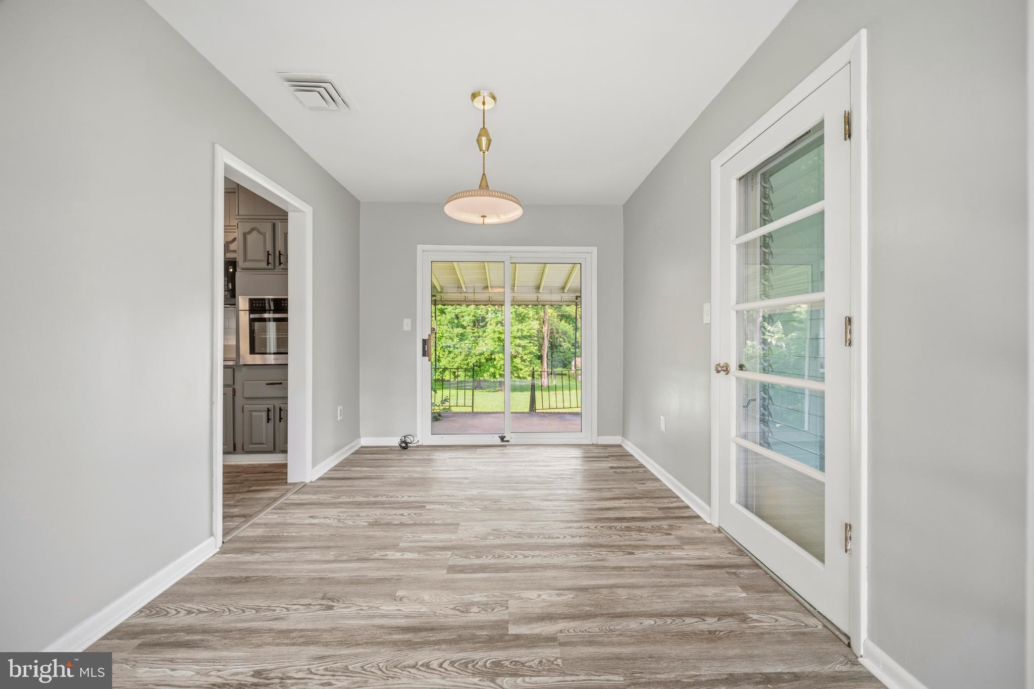 5233 Kerger Road Ellicott City, MD 21043 - Photo 9 of 39
