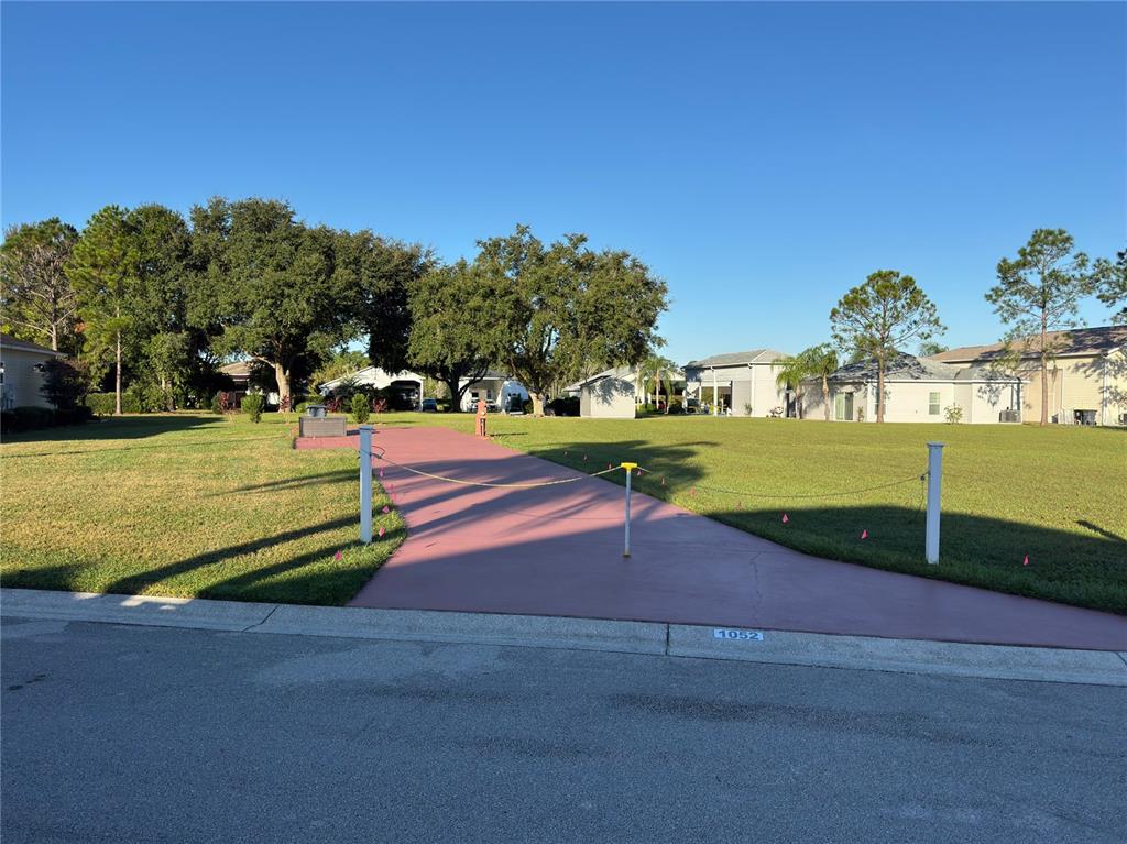 1052 Caravan Loop Polk City, FL 33868 - Photo 4 of 9