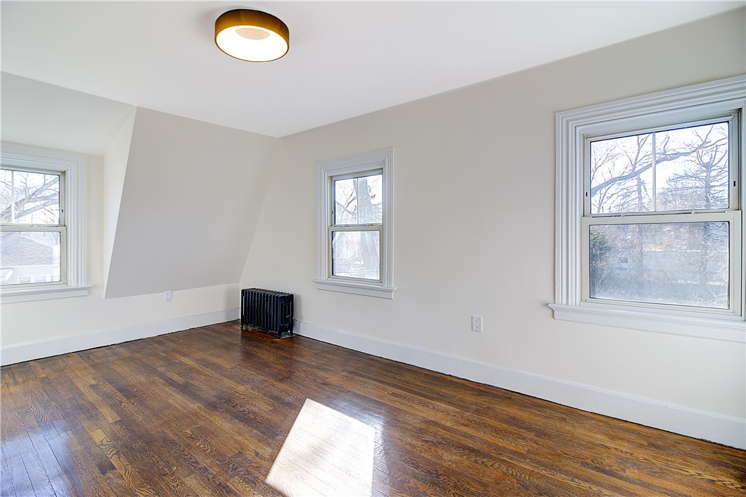 236 Pequot Avenue Warwick, RI 02889 - Photo 19 of 38