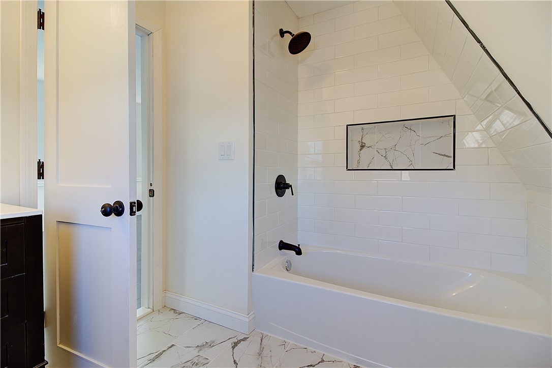 236 Pequot Avenue Warwick, RI 02889 - Photo 31 of 38