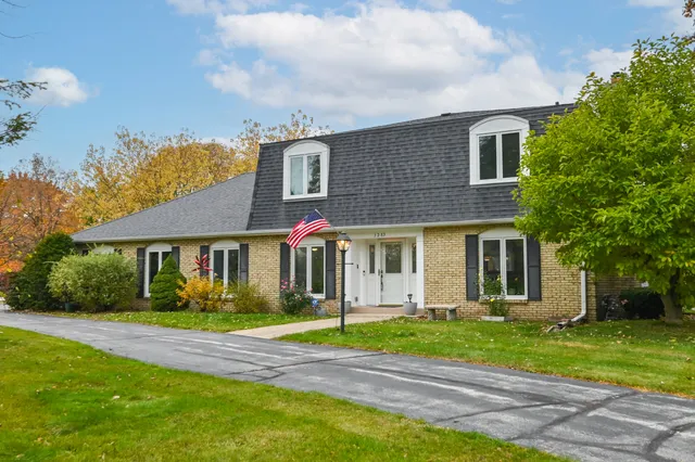 $675,000 | 3285 Old Lantern Drive, Brookfield, WI 53005