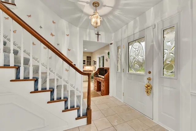 $675,000 | 3285 Old Lantern Drive, Brookfield, WI 53005