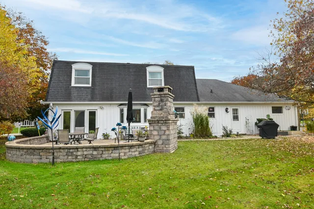 $675,000 | 3285 Old Lantern Drive, Brookfield, WI 53005