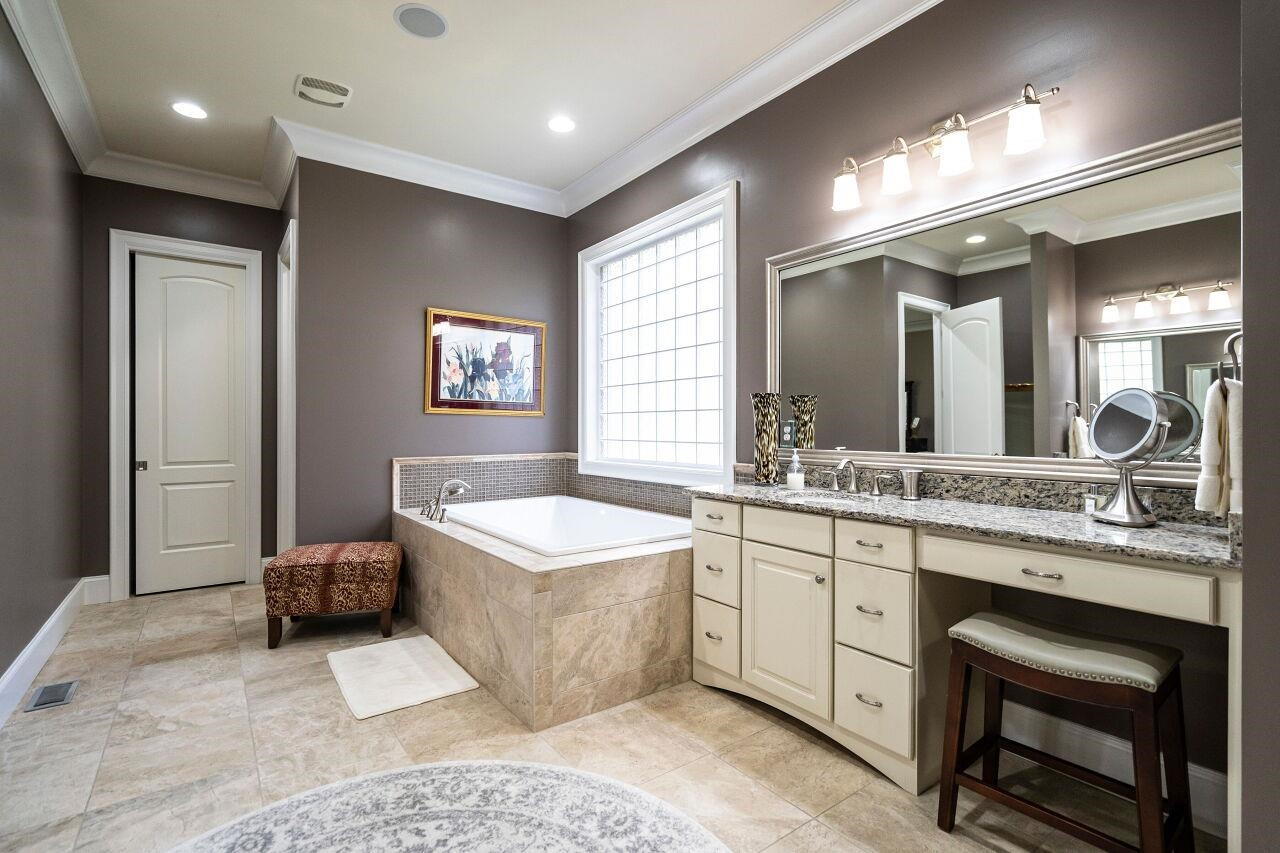 8401 Bournemouth Drive Raleigh, NC 27615 - Photo 21 of 41 Owner's Bath