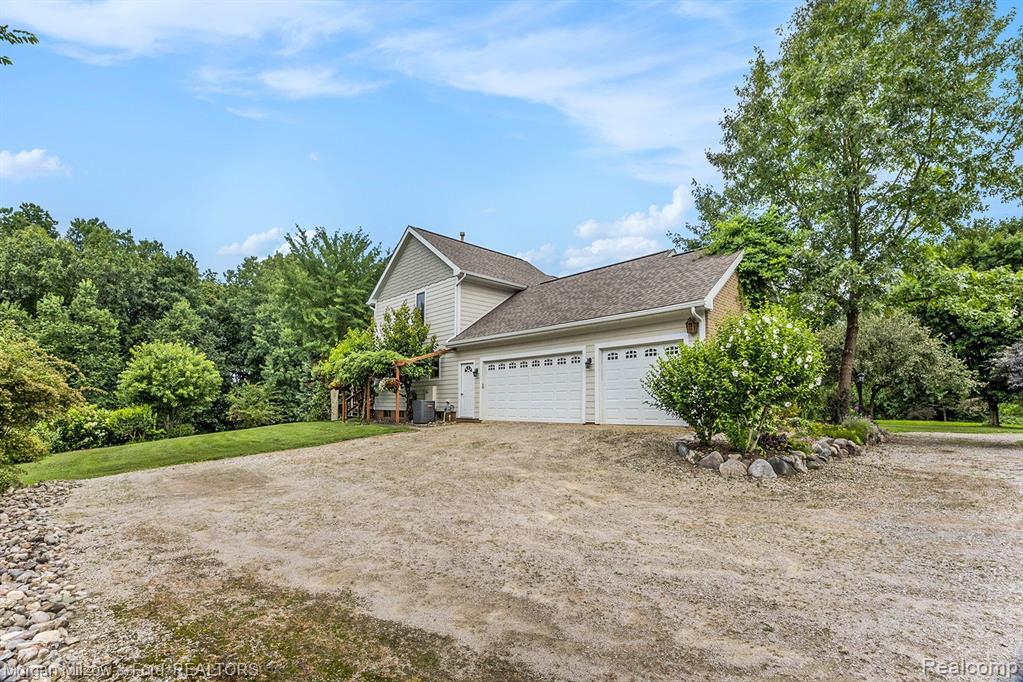 5036 Clarkston Road Clarkston, MI 48348 - Photo 33 of 39