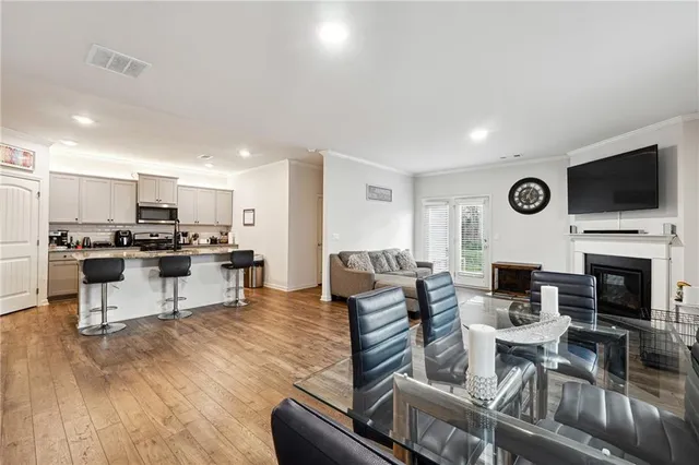 $394,900 | 6004 Screech Owl Drive, Flowery Branch, GA 30542