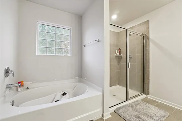 $394,900 | 6004 Screech Owl Drive, Flowery Branch, GA 30542