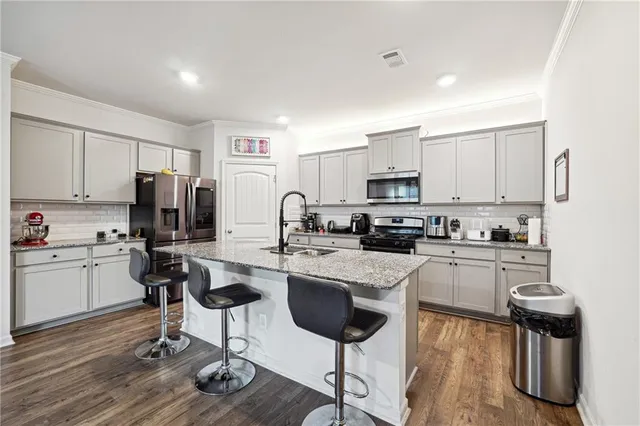 $394,900 | 6004 Screech Owl Drive, Flowery Branch, GA 30542