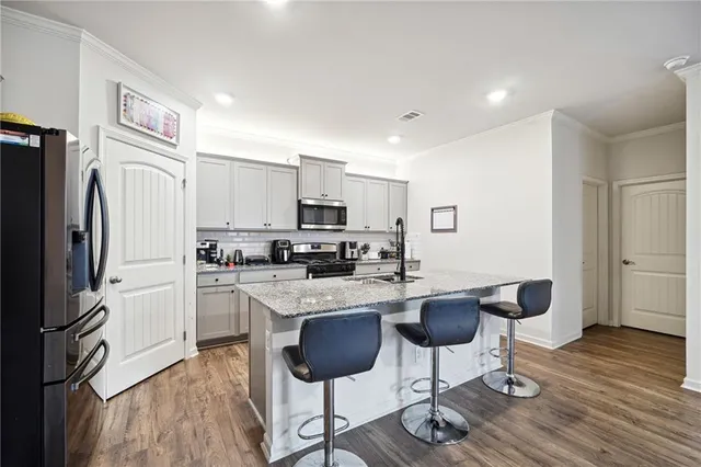 $394,900 | 6004 Screech Owl Drive, Flowery Branch, GA 30542