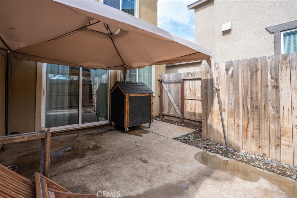 2936 Dillon Lane Merced, CA 95348 - Photo 32 of 34 a view of a backyard with outdoor space