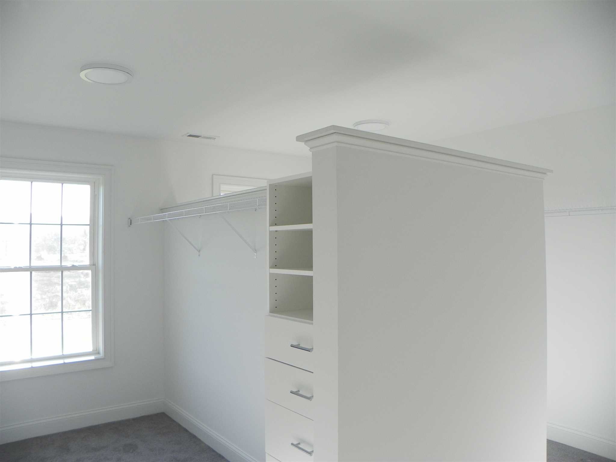 2 Lincoln Square Road Fishkill, NY 12524 - Photo 14 of 18 an empty room with windows and closet