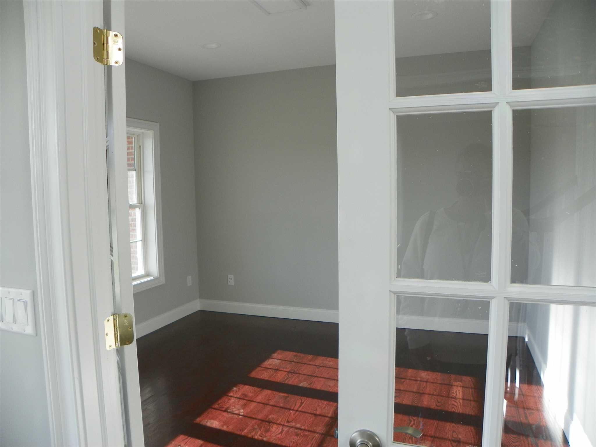 2 Lincoln Square Road Fishkill, NY 12524 - Photo 6 of 18 a room with window