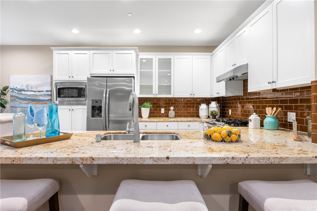 42 City Stroll Irvine, CA 92620 - Photo 12 of 36