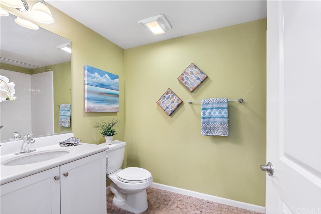 42 City Stroll Irvine, CA 92620 - Photo 24 of 36