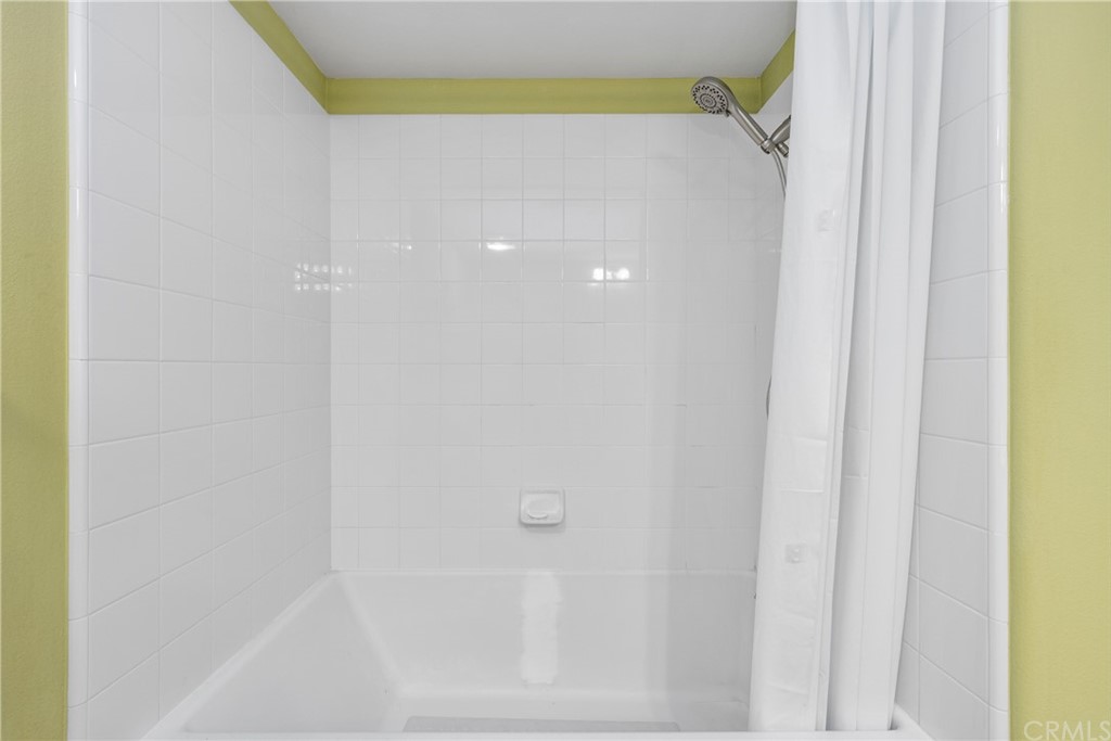 42 City Stroll Irvine, CA 92620 - Photo 25 of 36