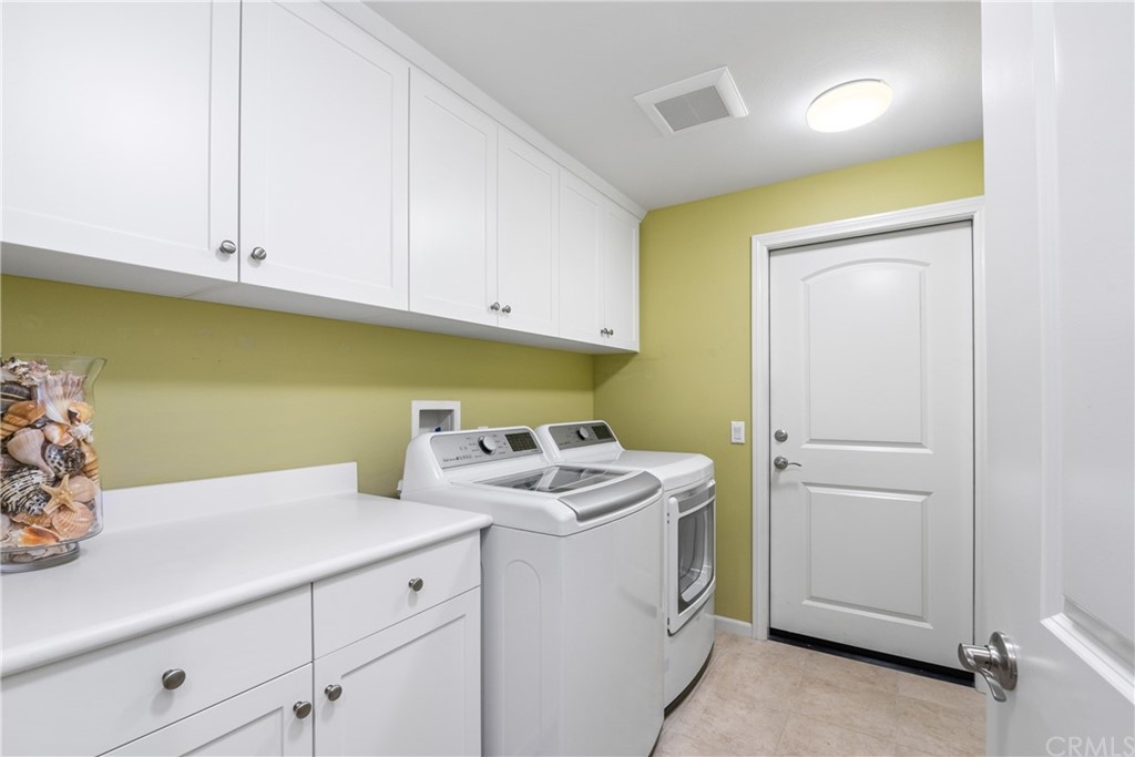 42 City Stroll Irvine, CA 92620 - Photo 26 of 36