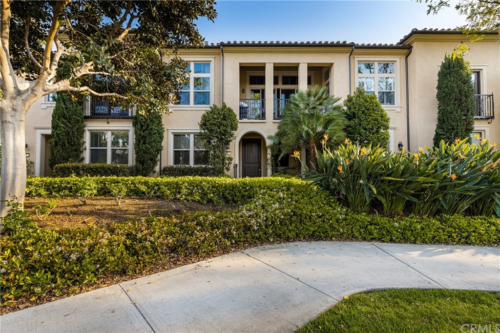 42 City Stroll Irvine, CA 92620 - Photo 3 of 36