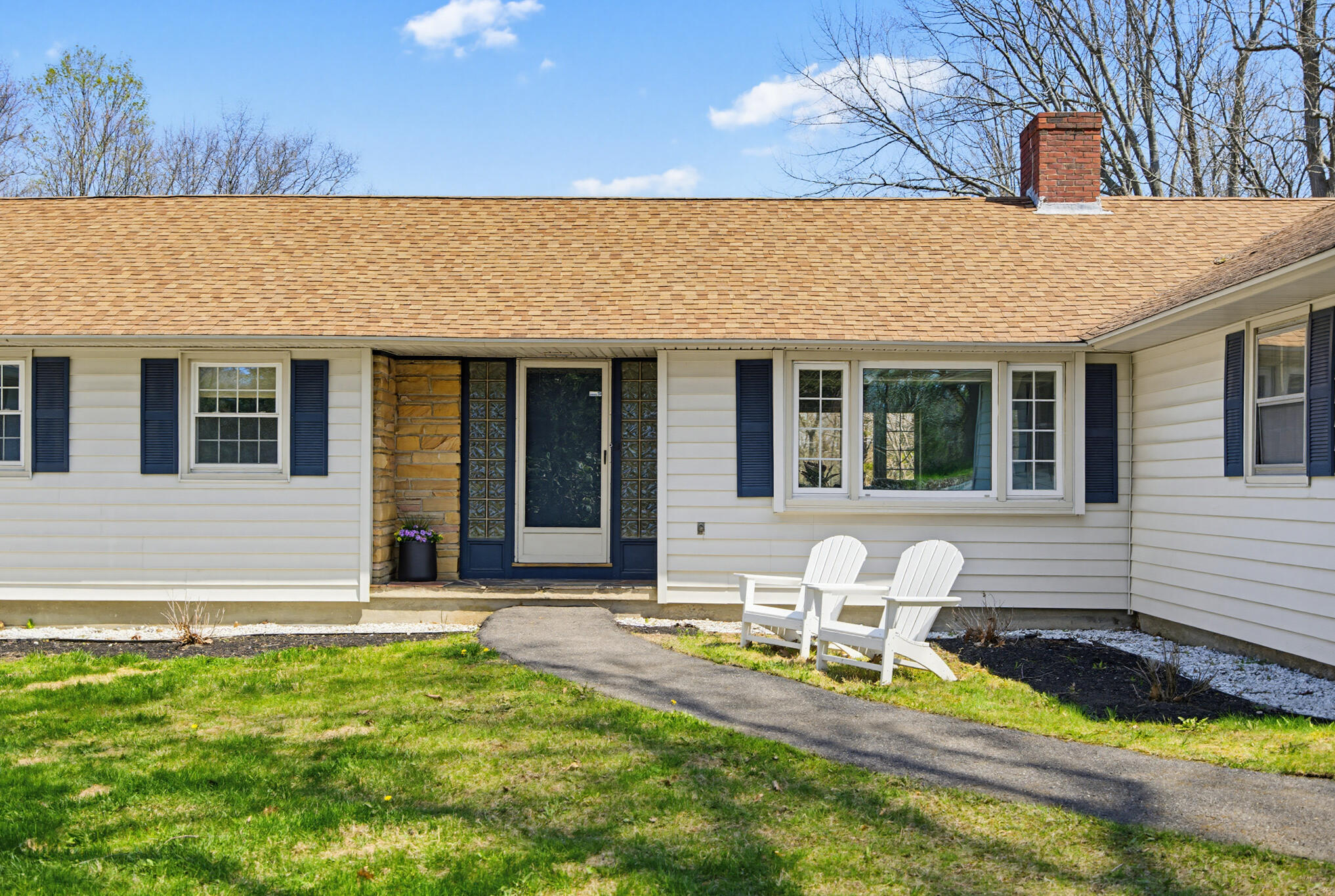 90 Southside Road York, ME 03909 - Photo 17 of 59 90SouthsideRd front entry