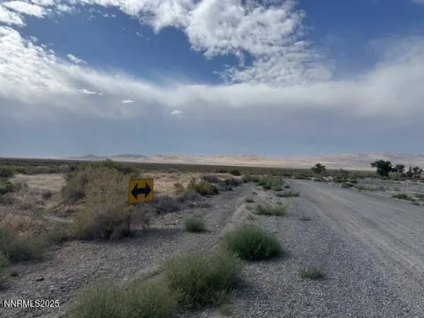$12,000 | 5 Shoshone Street, Unit 5, Imlay, NV 89418
