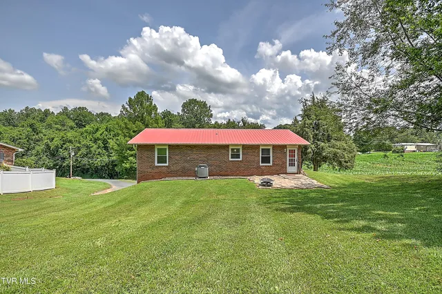 $264,900 | 2074 Old State Rte 34, Telford, TN 37690