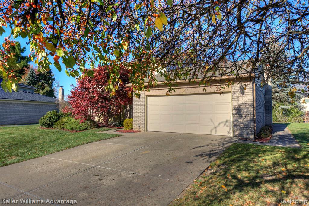22364 Mill Road Novi, MI 48375 - Photo 50 of 61