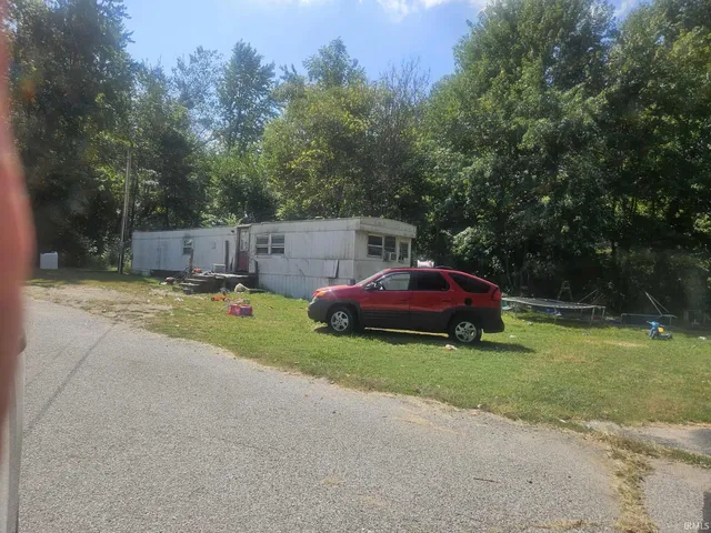 $69,900 | Cable Avenue, Washington, IN 47501