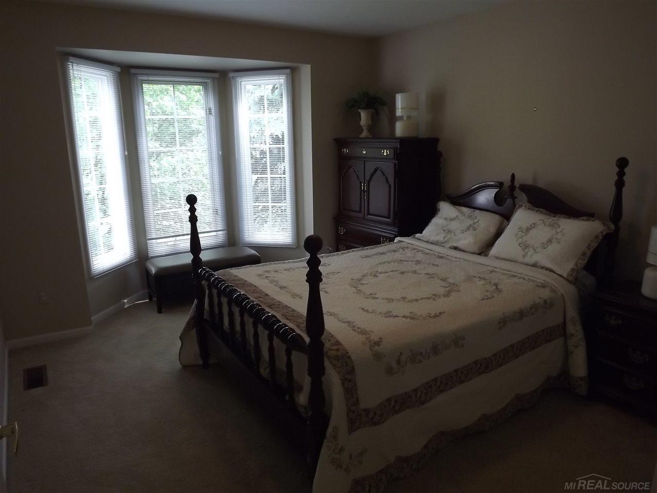 3798 Beechcrest Road Rochester, MI 48309 - Photo 15 of 20 2nd Bedroom
