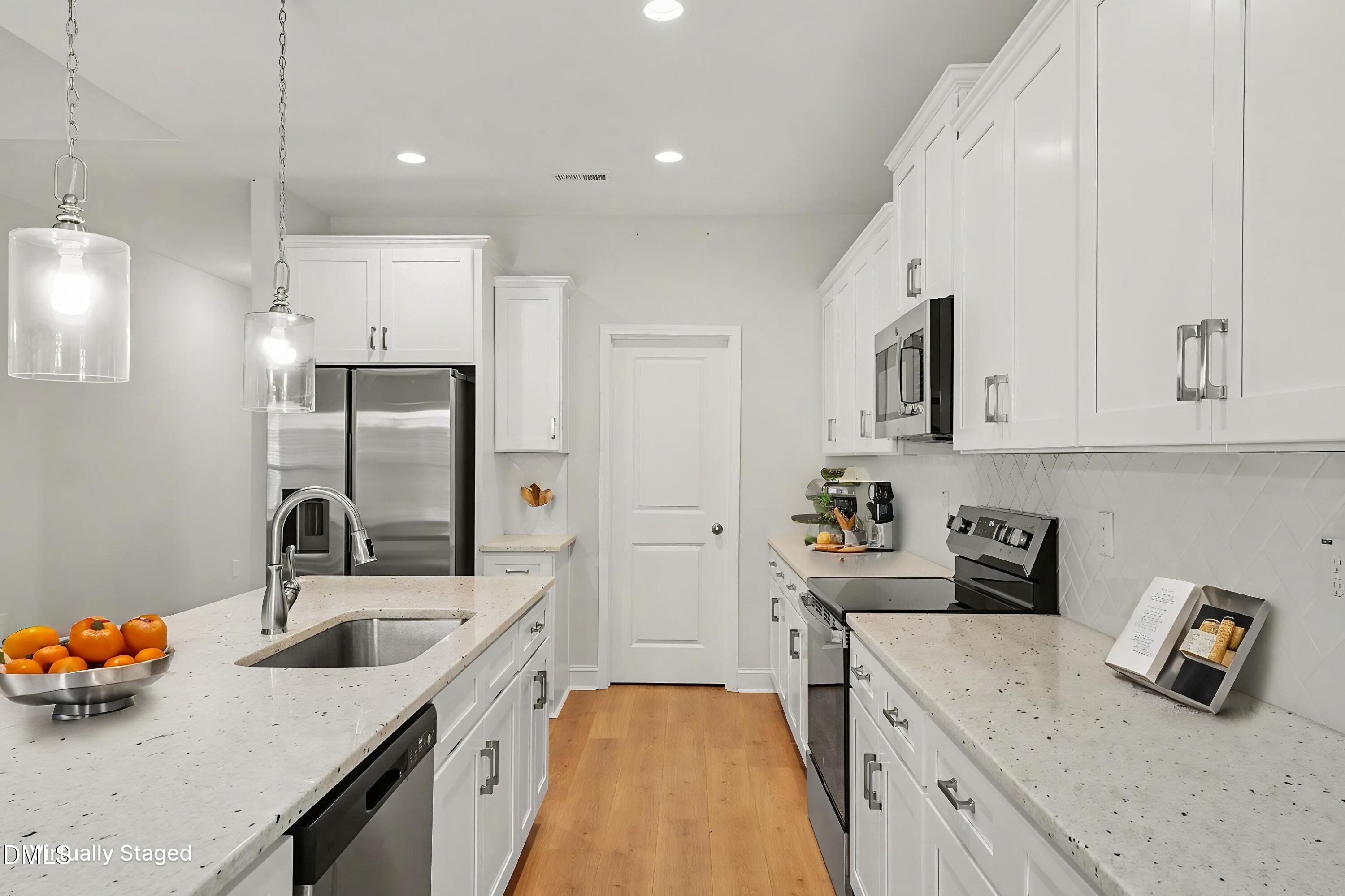 2815 Lemuel Black Road Spring Lake, NC 28390 - Photo 5 of 37 file_3170 - Kitchen - Modern - 0