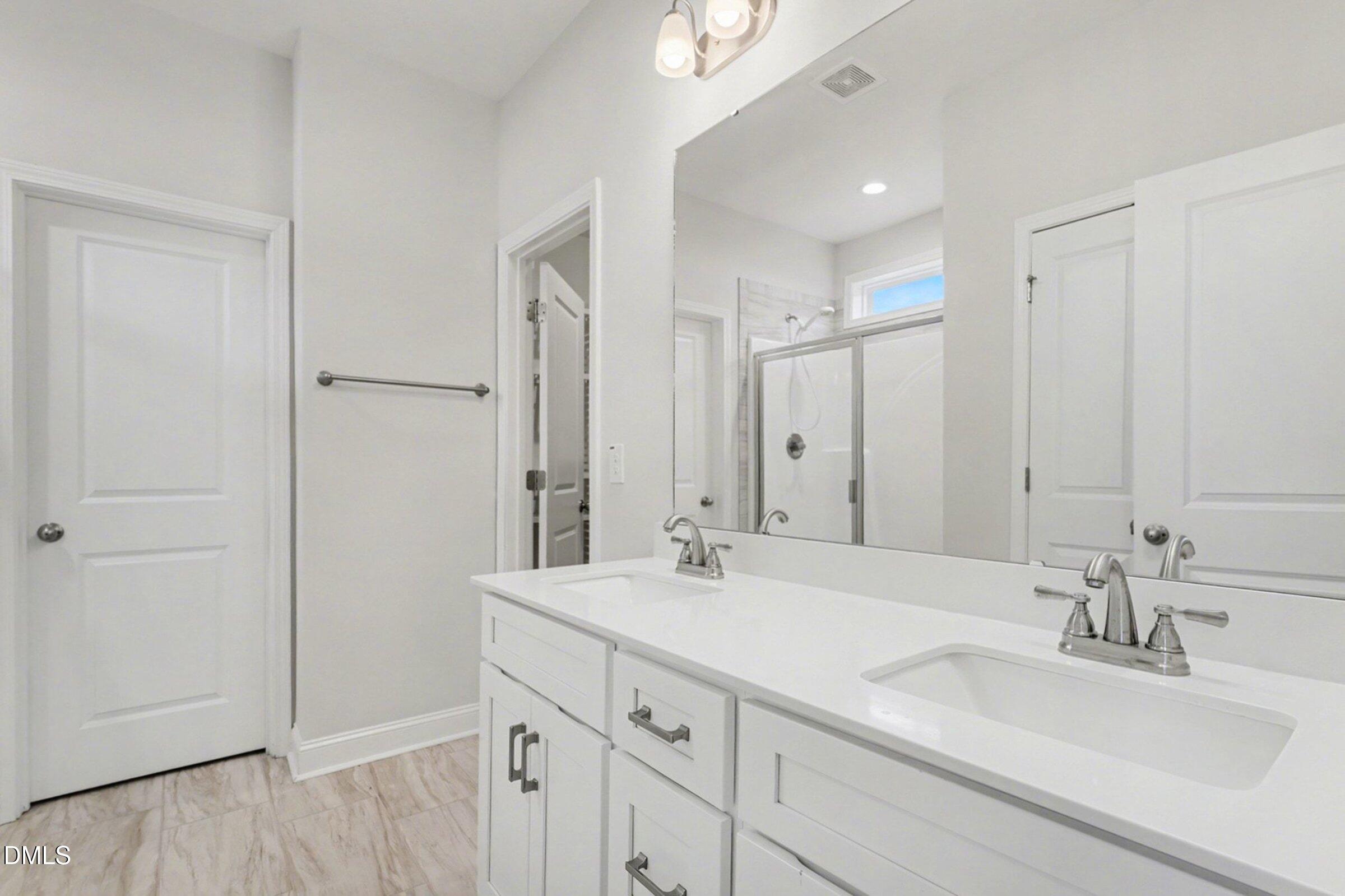 2815 Lemuel Black Road Spring Lake, NC 28390 - Photo 9 of 37 019_file_2769