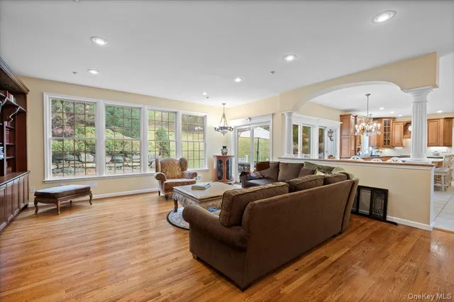 $2,295,000 | 179 Sprain Road, Scarsdale, NY 10583