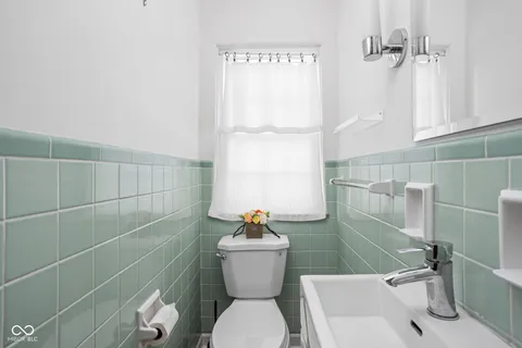 $454,000 | 928 Forest Blvd N Drive, Indianapolis, IN 46240