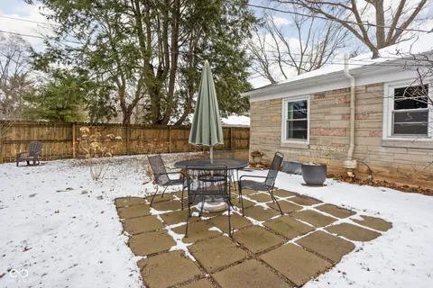 $454,000 | 928 Forest Blvd N Drive, Indianapolis, IN 46240