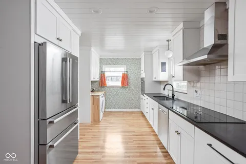 $454,000 | 928 Forest Blvd N Drive, Indianapolis, IN 46240