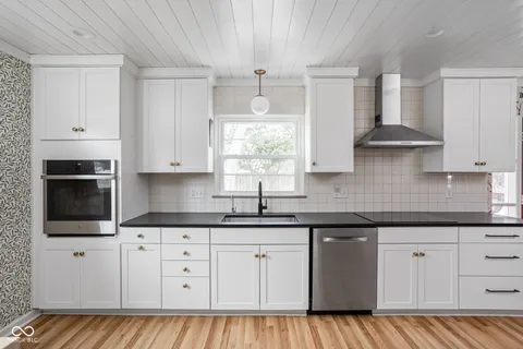 $454,000 | 928 Forest Blvd N Drive, Indianapolis, IN 46240