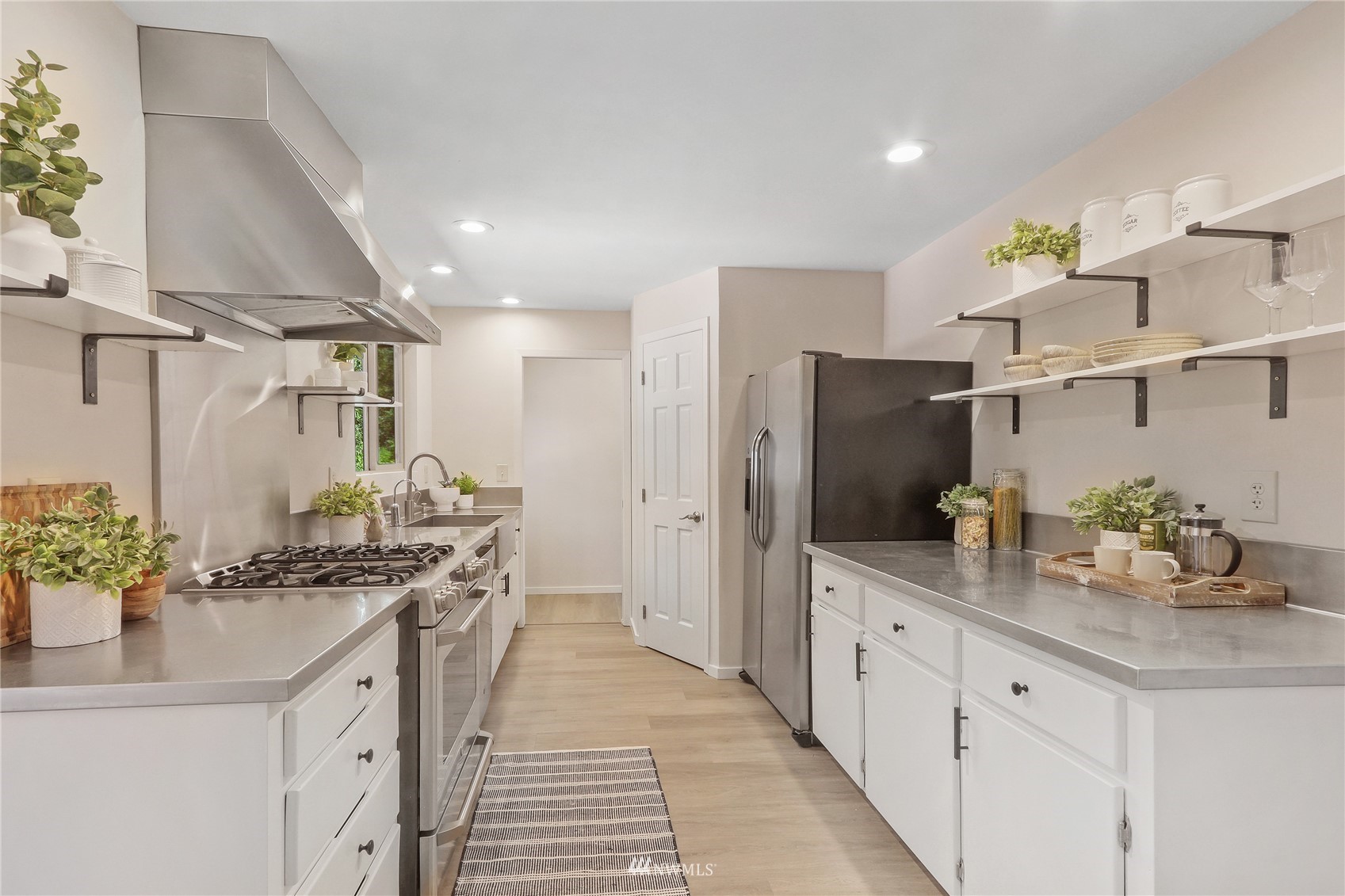 9228 Northeast 183rd Street Bothell, WA 98011 - Photo 13 of 34 Gallery Image 13