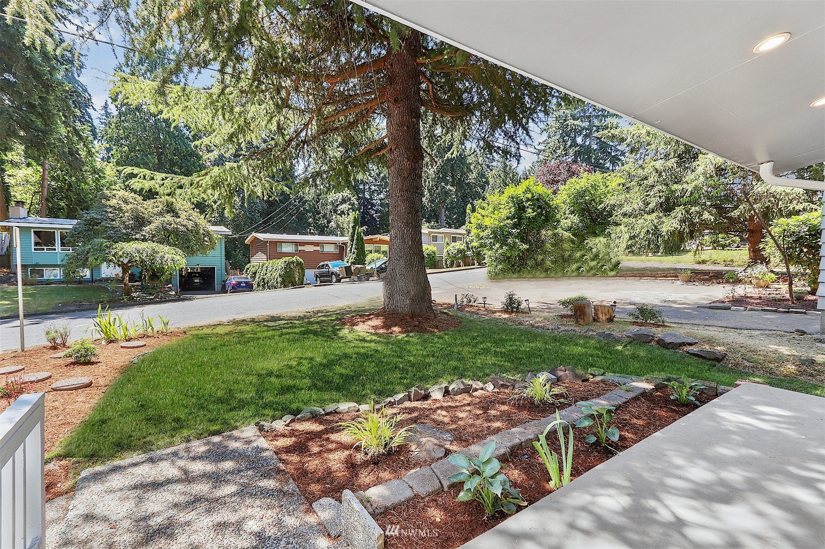 9228 Northeast 183rd Street Bothell, WA 98011 - Photo 3 of 34 Gallery Image 3