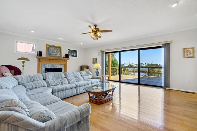 $998,600 | 1 Battery Park Road, Edisto Island, SC 29438