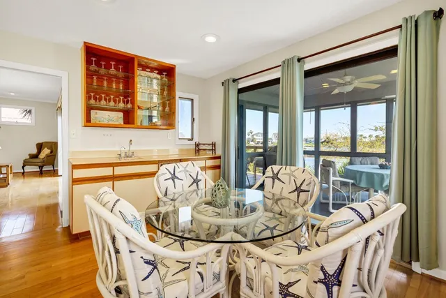 $998,600 | 1 Battery Park Road, Edisto Island, SC 29438