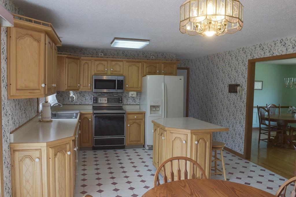 25 Crescent Ridge Road Westfield, MA 01085 - Photo 6 of 34 Gallery Image 6