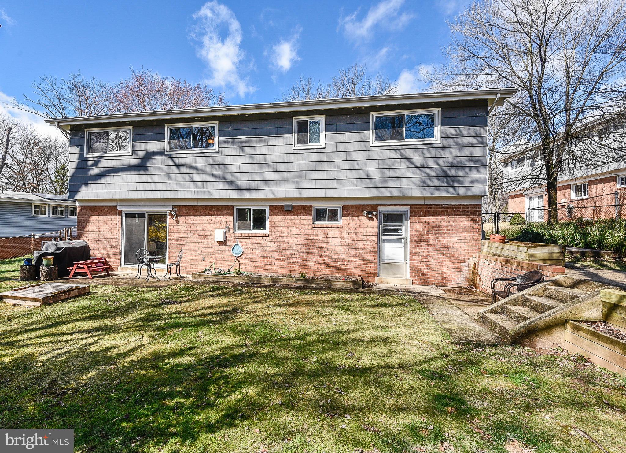 204 Bluff Terrace Silver Spring, MD 20902 - Photo 28 of 30 Exterior (Rear)