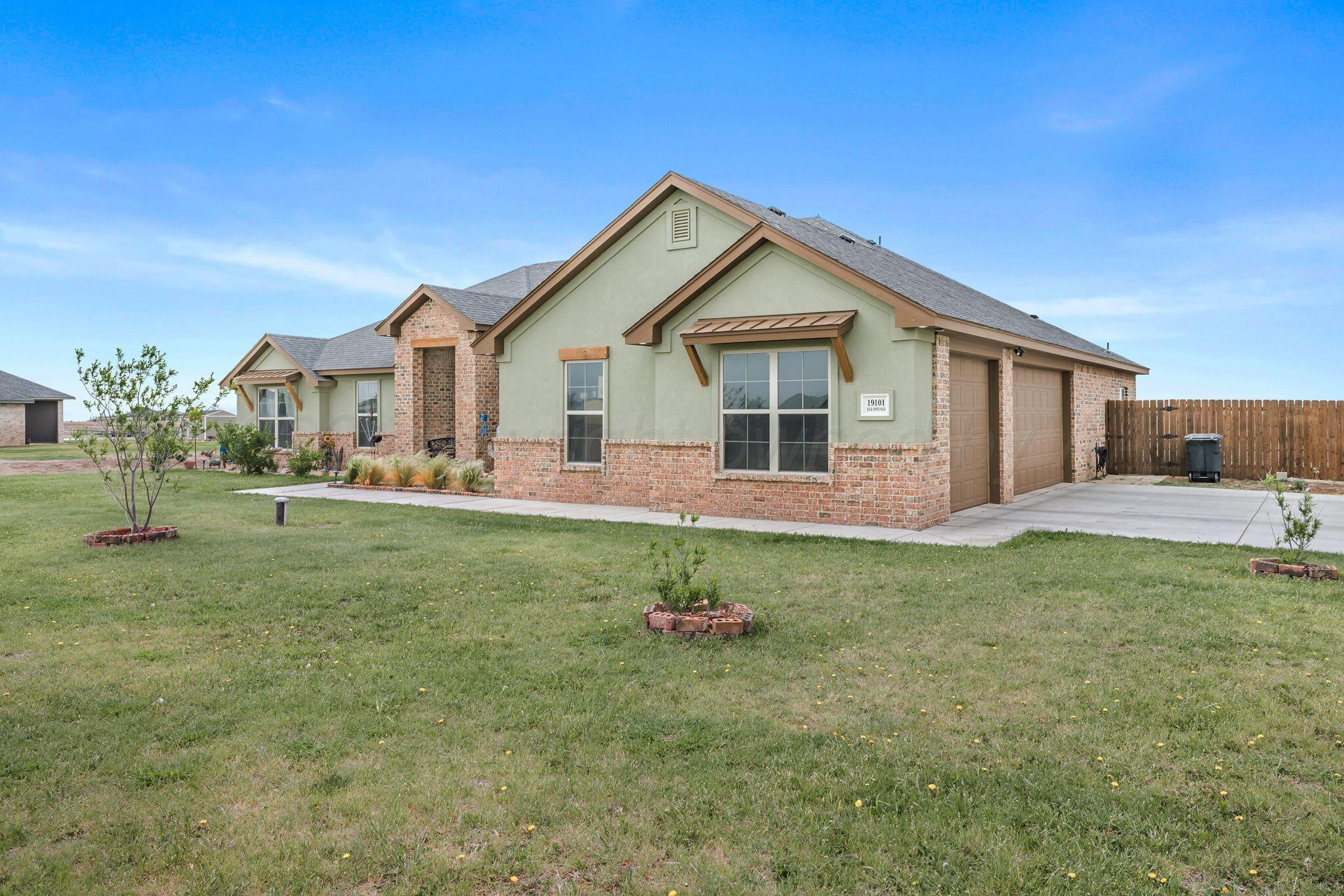 19101 Elk Springs Road Amarillo, TX 79119 - Photo 3 of 44 19101 Elk Springs 06